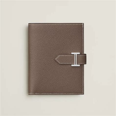 bearn compact wallet hermes|Hermes kelly wallet on chain.